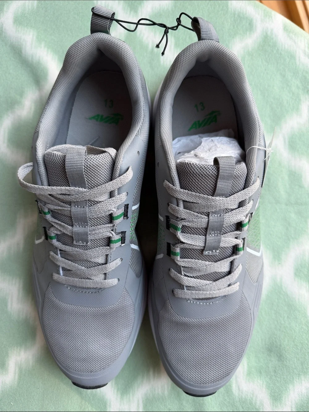 NWT Avia Gray Athletic Sneakers with Green Accents men’s size 13